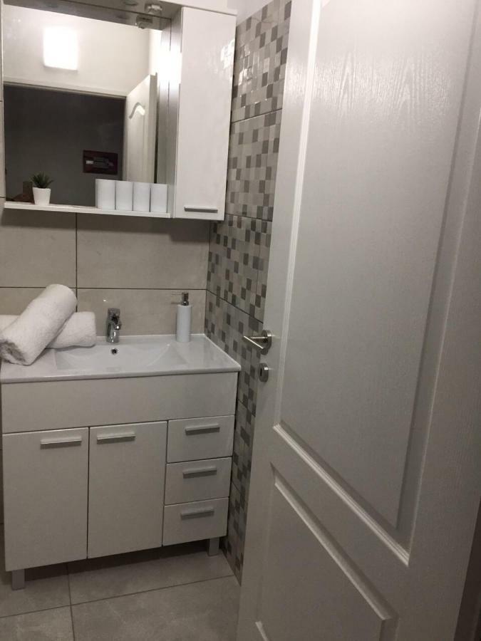 Nelany Apartment Zubovići Екстериор снимка