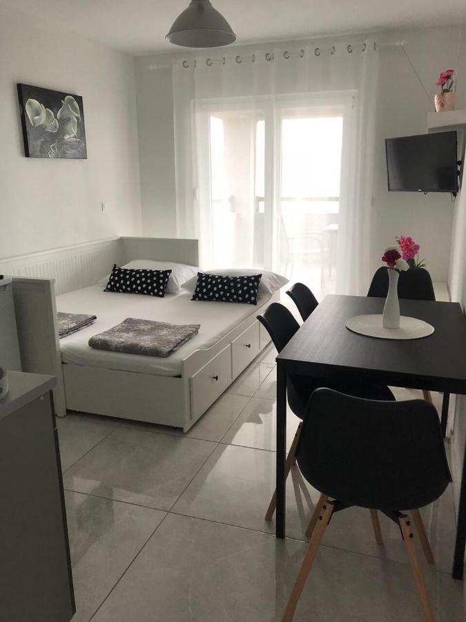 Nelany Apartment Zubovići Екстериор снимка