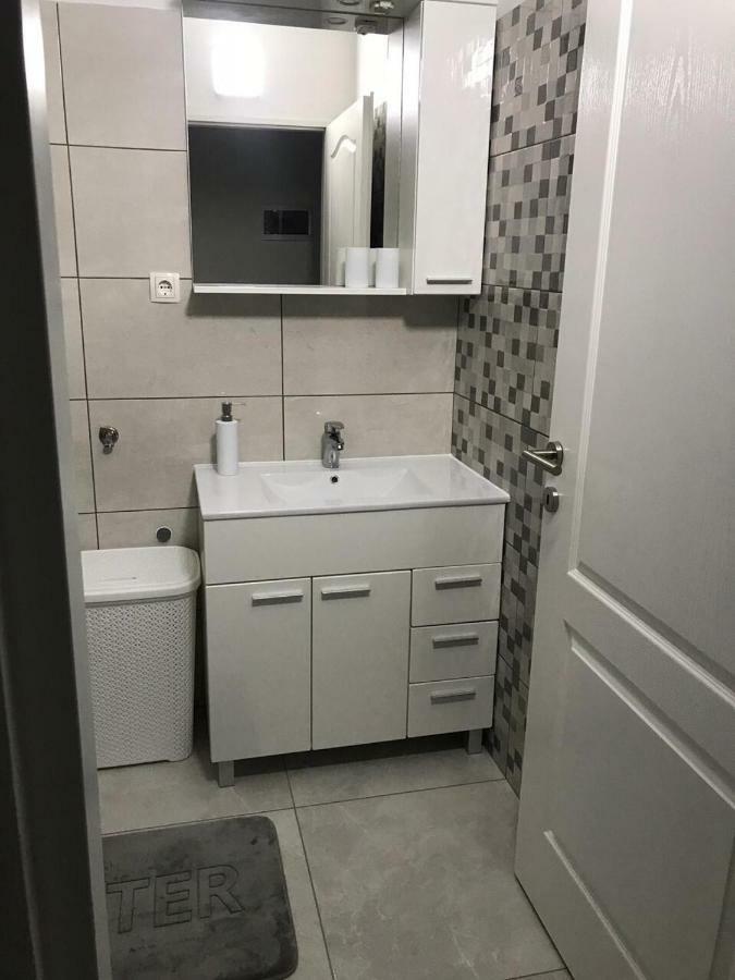 Nelany Apartment Zubovići Екстериор снимка